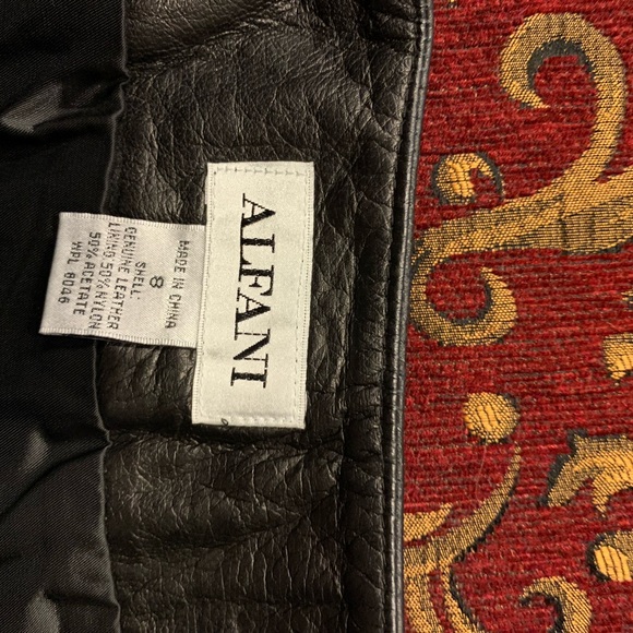Alfani Real Leather Embroidered Black Skirt. Size 8 - Picture 3 of 3